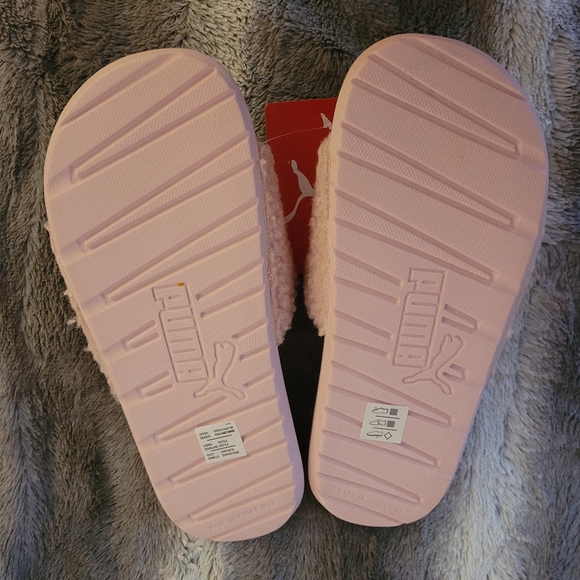 Puma Slides  NWT - Picture 2 of 2